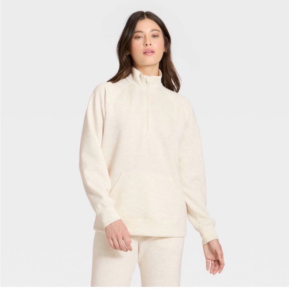 Women's airy sleek Cream half-Zip Top NWT LARGE